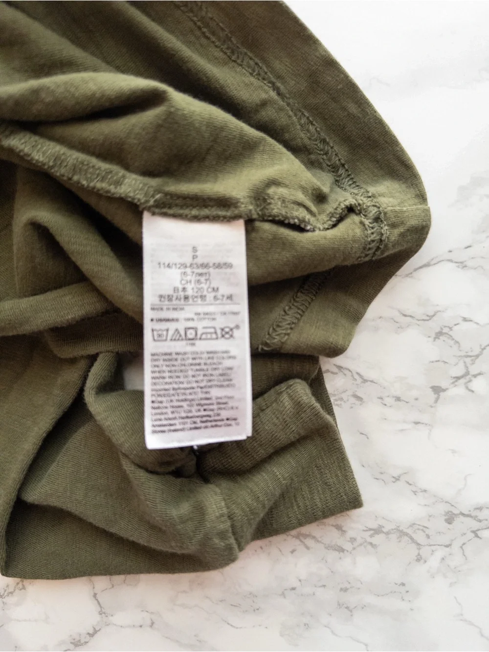 EUC Star Wars Boba Fett Gap boy long sleeve t-shirt olive